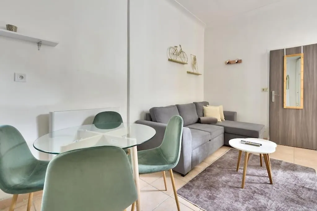 Superbe Studio Vieux Nice 1 Min A Pied De La Plage Apartment